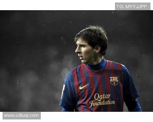 足球明星穿西装魅力爆棚 展现与赛场不同的帅气风采